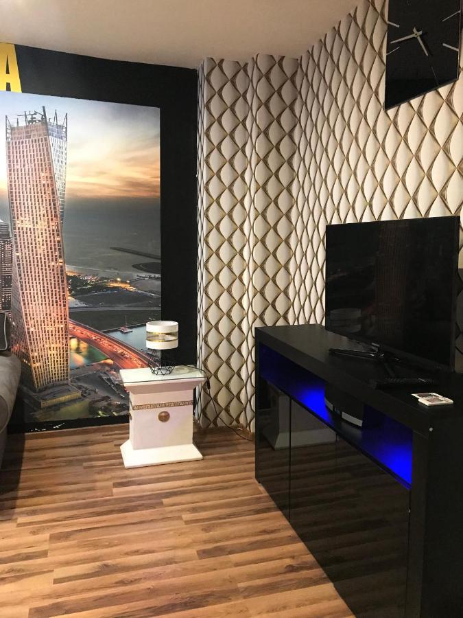 Ferienwohnung Dubai Marina De Lux Bytom Exterior foto