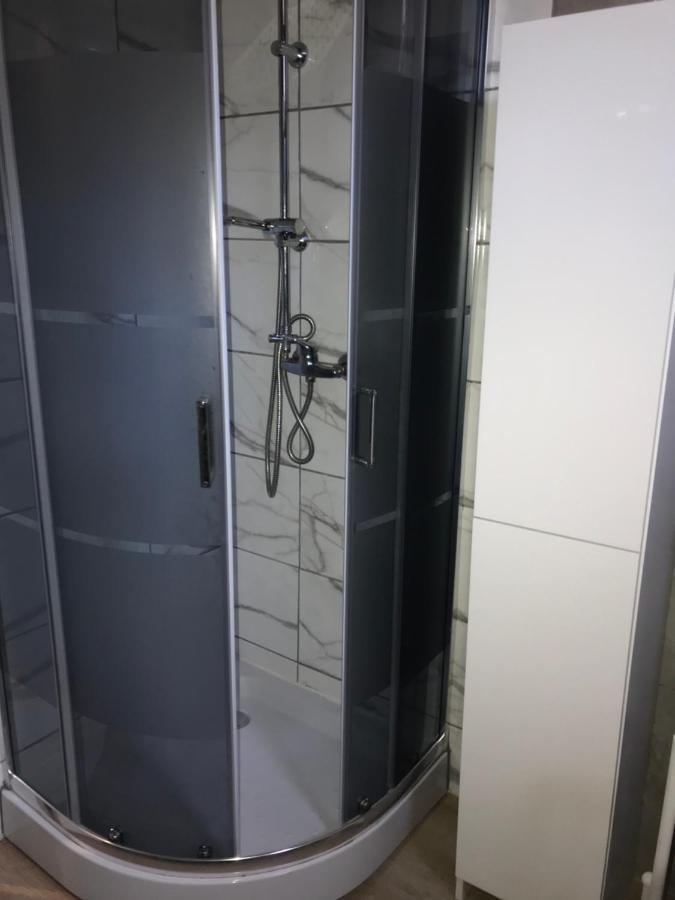 Ferienwohnung Dubai Marina De Lux Bytom Exterior foto